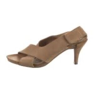 Pedro Garcia Libby Crisscross Tan / Nude Suede Sling Back Heels, Size 38.5 / 8.5